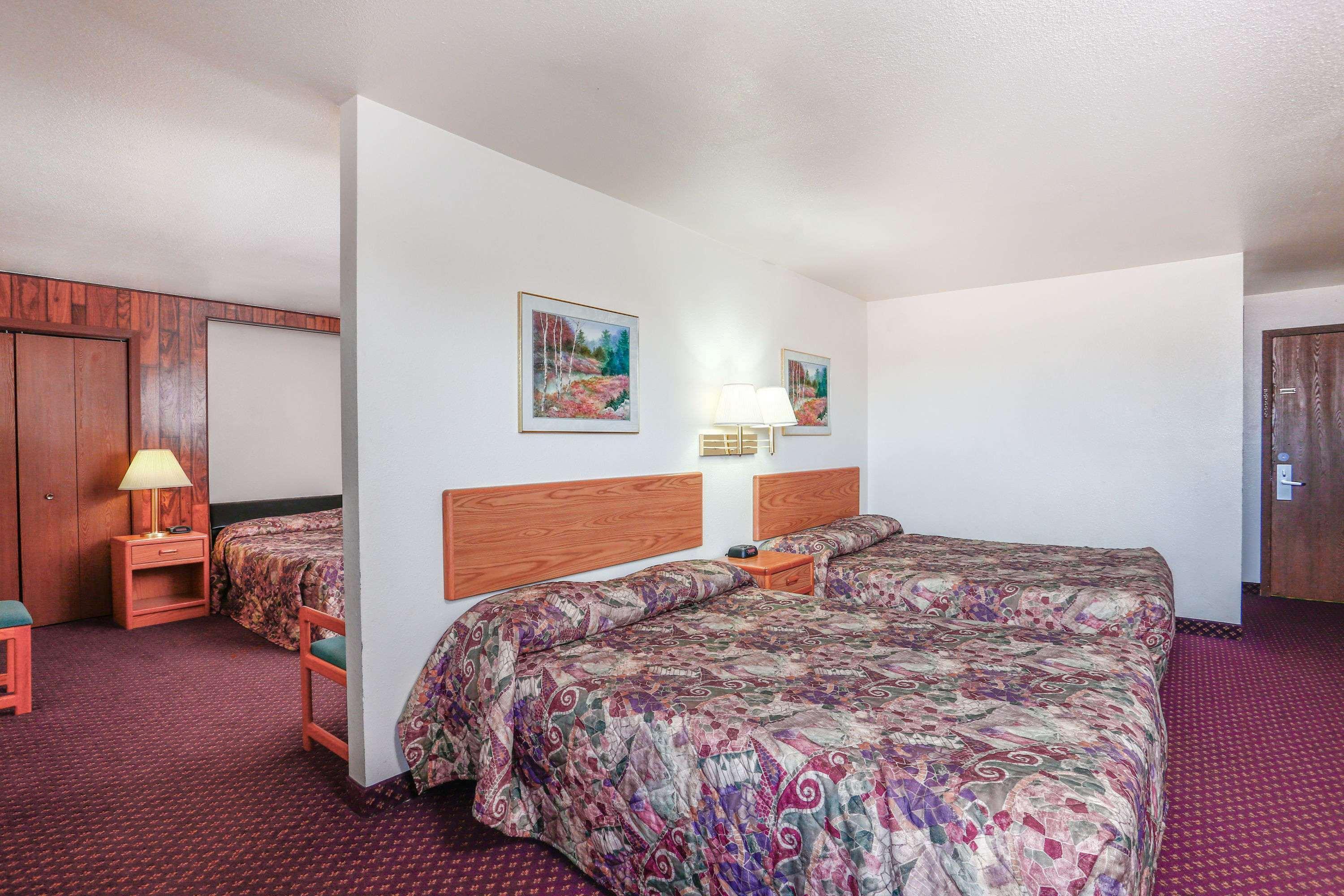 Travelodge By Wyndham Deer Lodge Montana Buitenkant foto