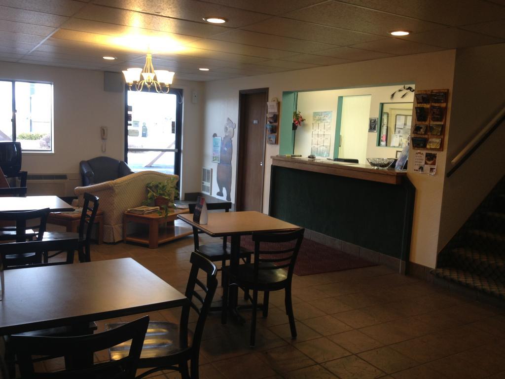 Travelodge By Wyndham Deer Lodge Montana Buitenkant foto