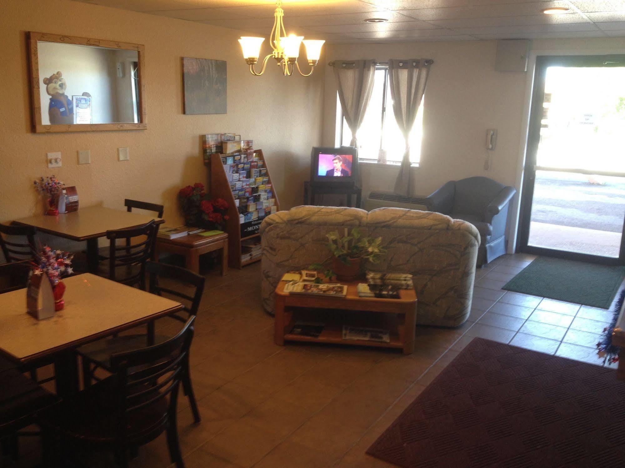 Travelodge By Wyndham Deer Lodge Montana Buitenkant foto