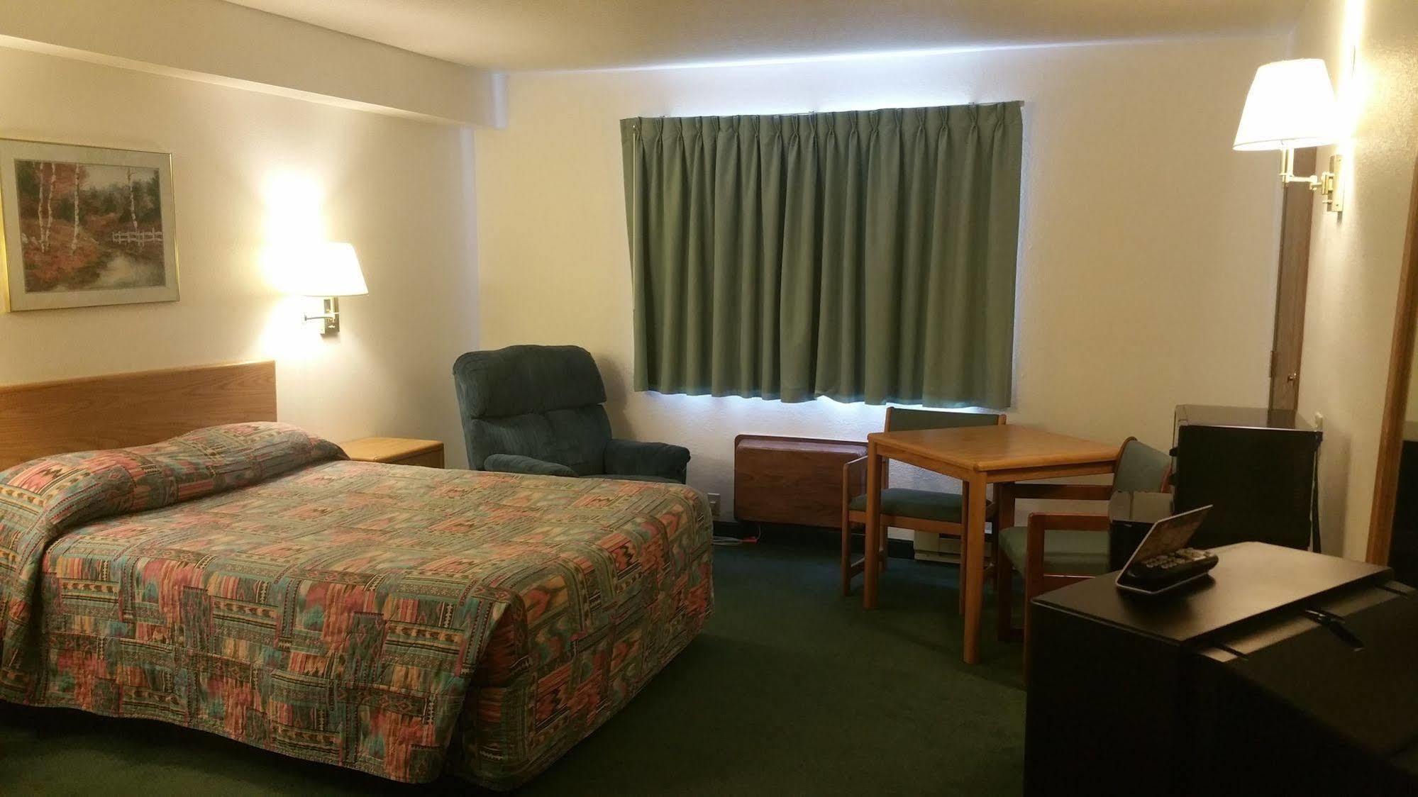 Travelodge By Wyndham Deer Lodge Montana Buitenkant foto